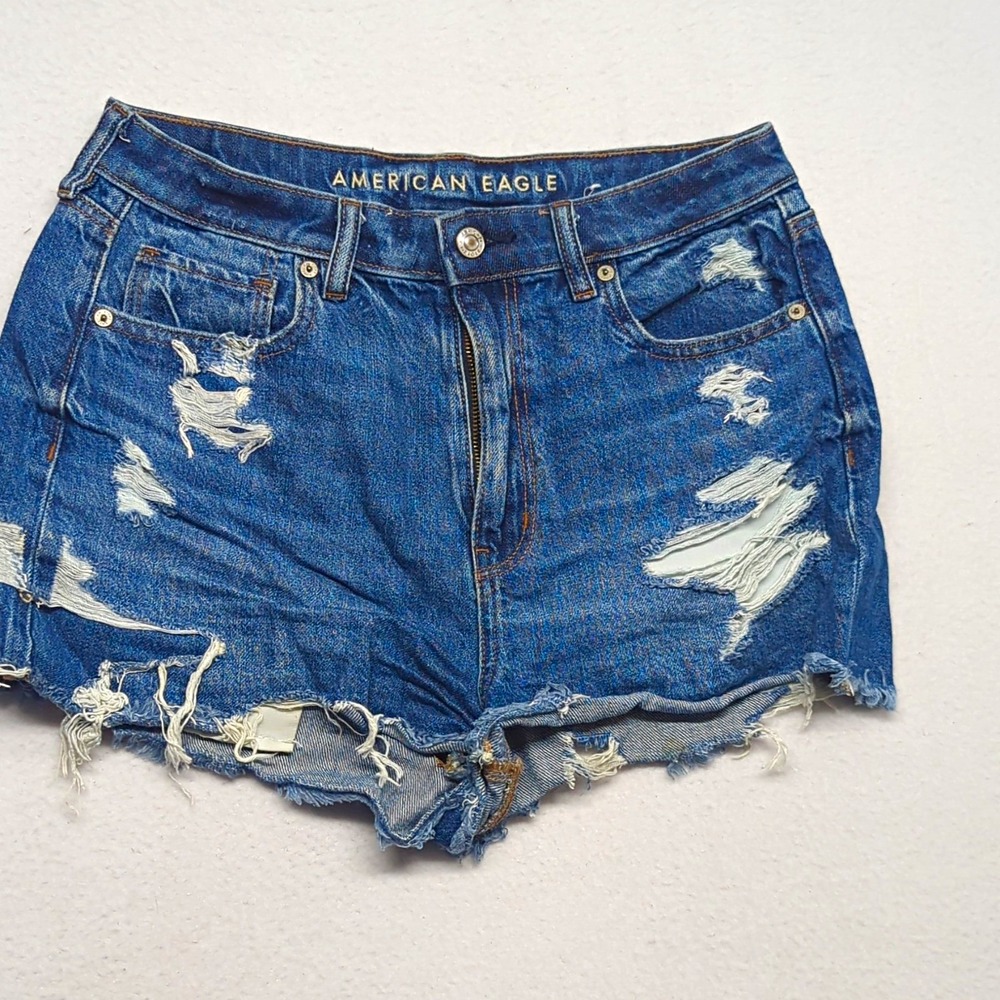 American Eagle Comfort Stretch Mom Shorts Womens 8 Blue Distressed Frayed Denim